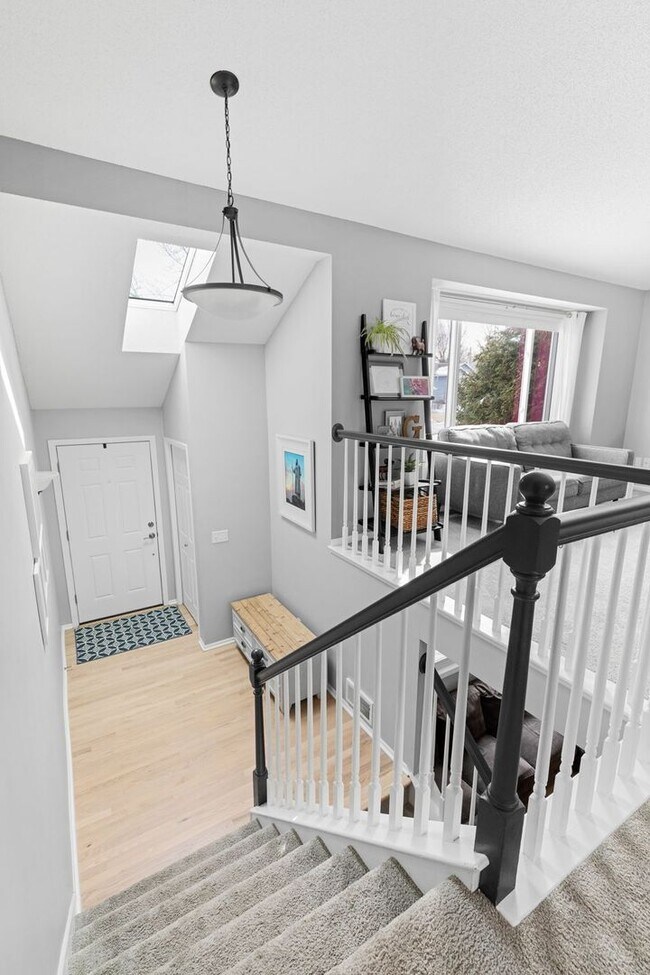 Foto del edificio - 445 43rd Ave NW