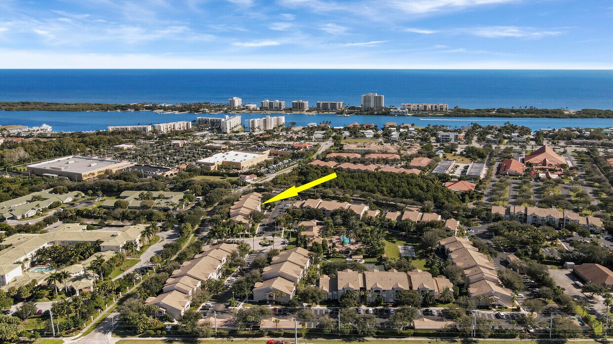 Foto principal - 236 Village Blvd