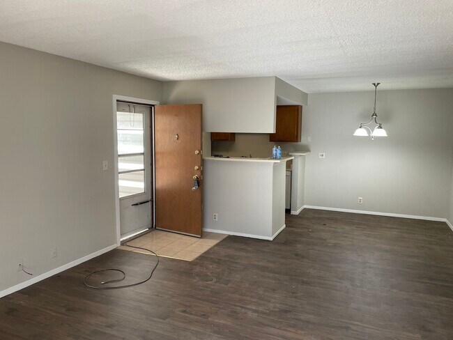 Front Entry from Great Room - 903 S Zeno Way