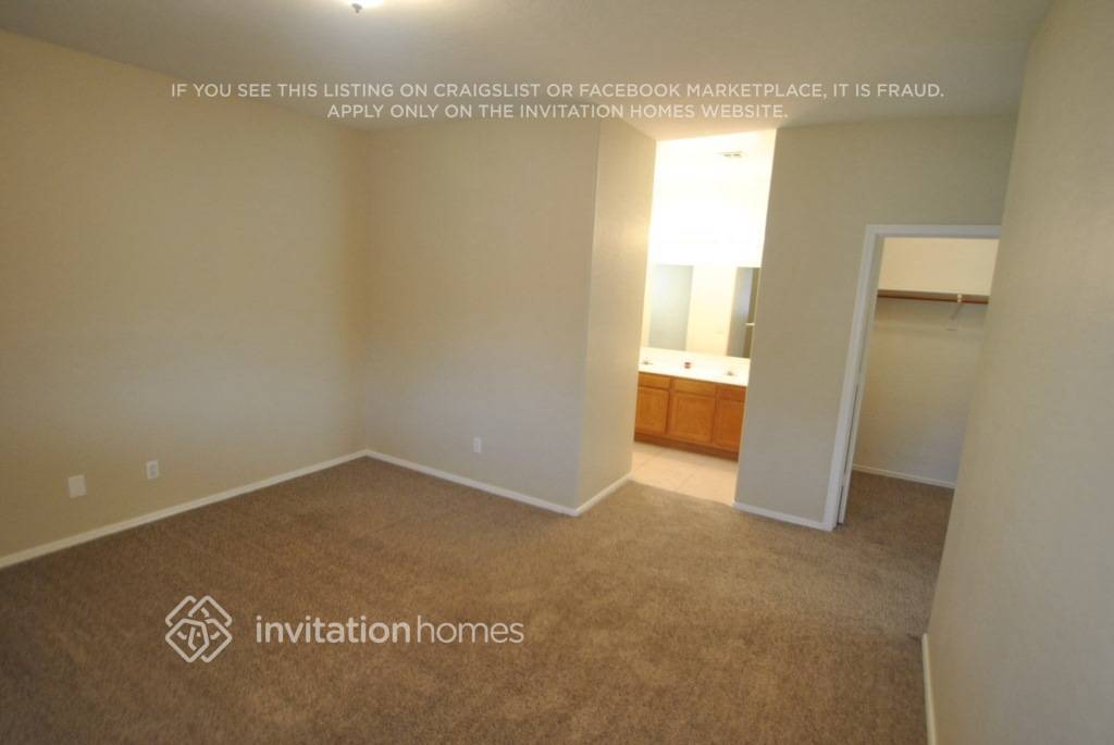 Foto del edificio - 11179 W Berkeley Rd