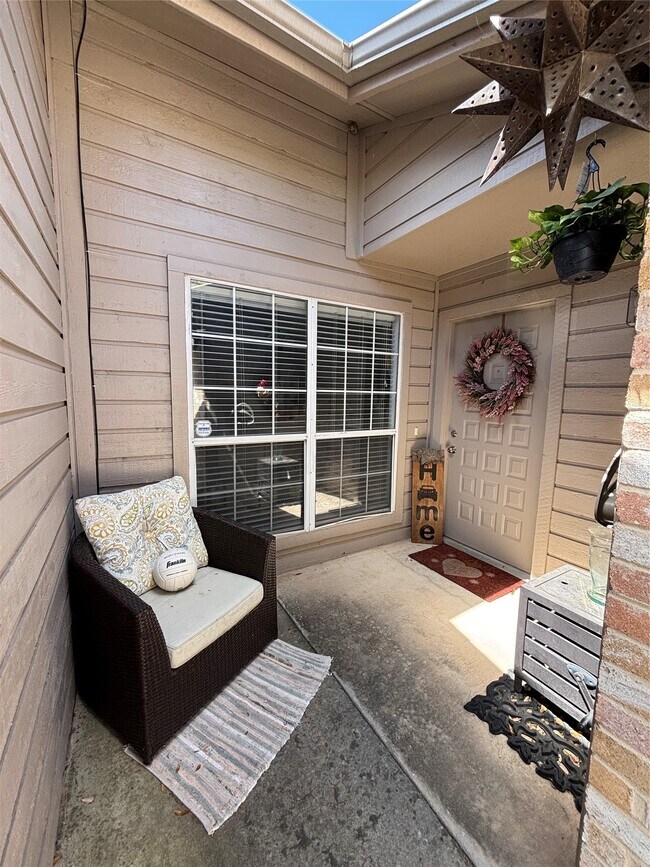 Foto del edificio - 30 Oak Villa Rd