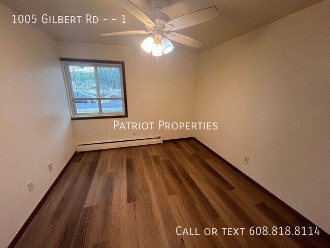 Foto del edificio - 1005 Gilbert Rd
