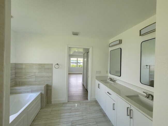 Foto del edificio - 1758 N Dovetail Dr