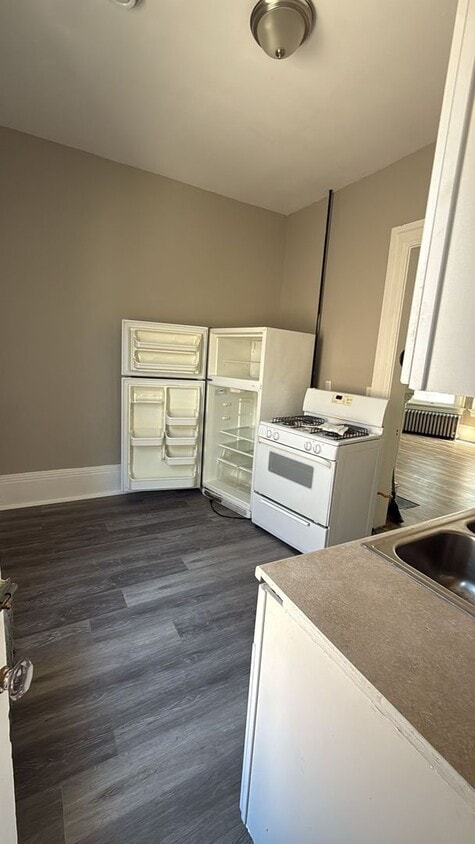 Primary Photo - 2365-2367 S 7th St. (4 Unit)