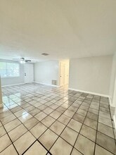 Building Photo - 3524 Hoover Dr