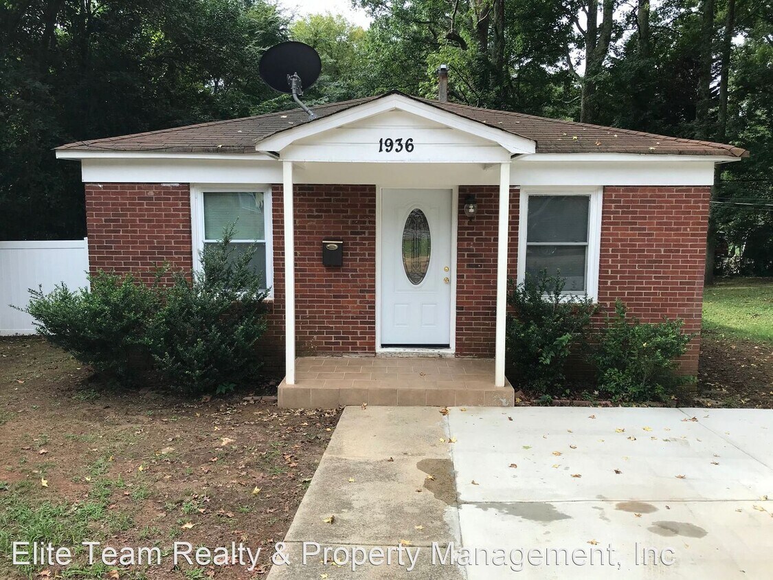 Primary Photo - 2 br, 1 bath House - Garnette Place 1936
