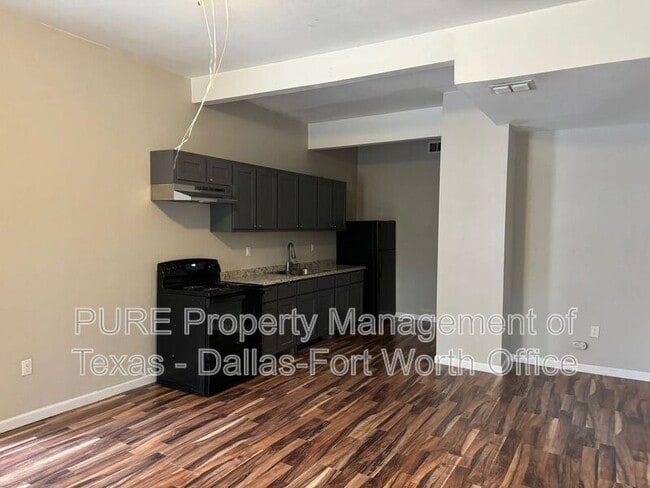 Building Photo - 2932 Haynie St