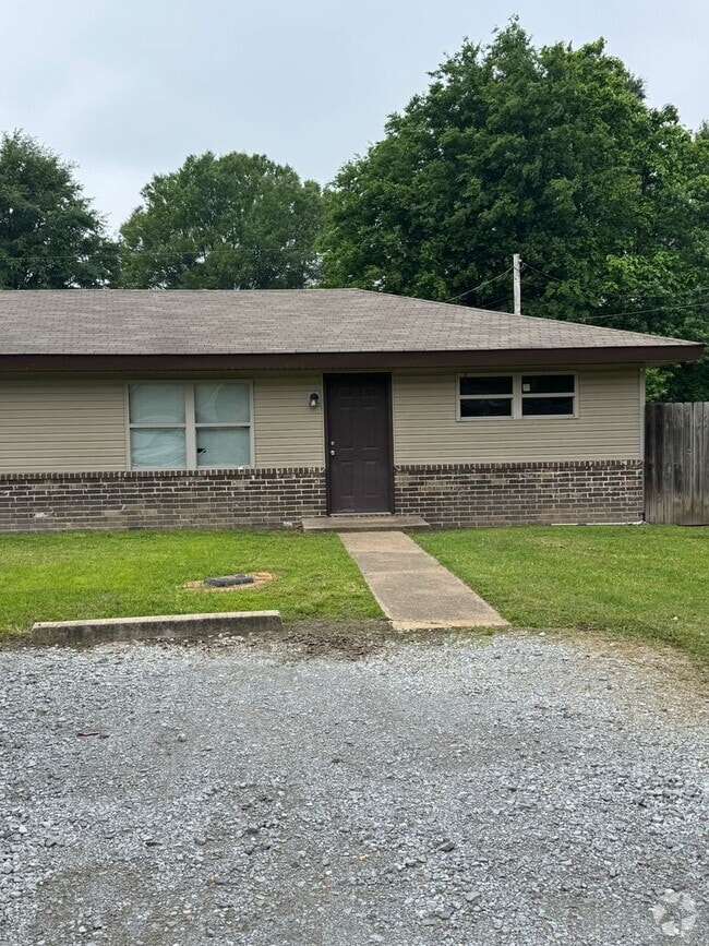 Building Photo - 709 Christy Ave