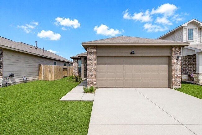 Building Photo - 14469 Sugar Pines Dr