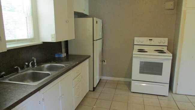 Foto del edificio - 1329 NW 95th St