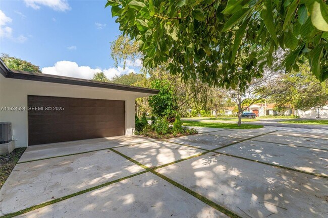 Building Photo - 7760 SW 125th Terrace