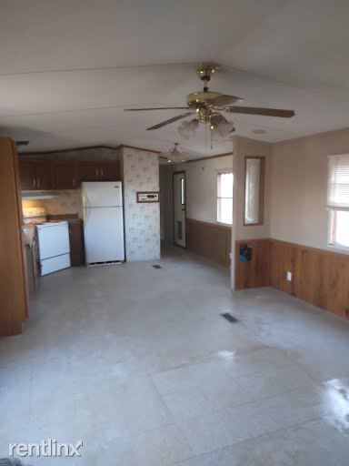 Building Photo - 2 br, 2 bath Mobile Home - 307 Mangle Dr