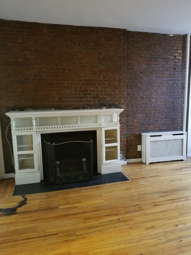 living space - 55 W 74th St