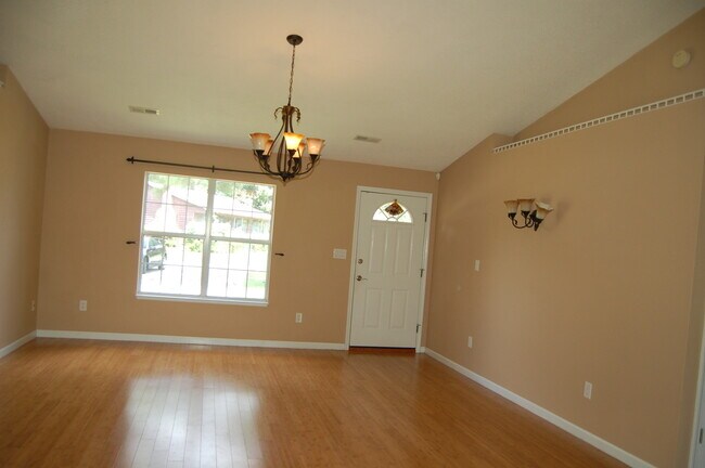 Foto del edificio - Stockton Drive 119