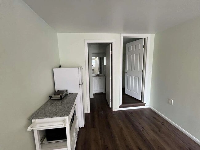 Interior Photo - 732 E. Santa Clara St.