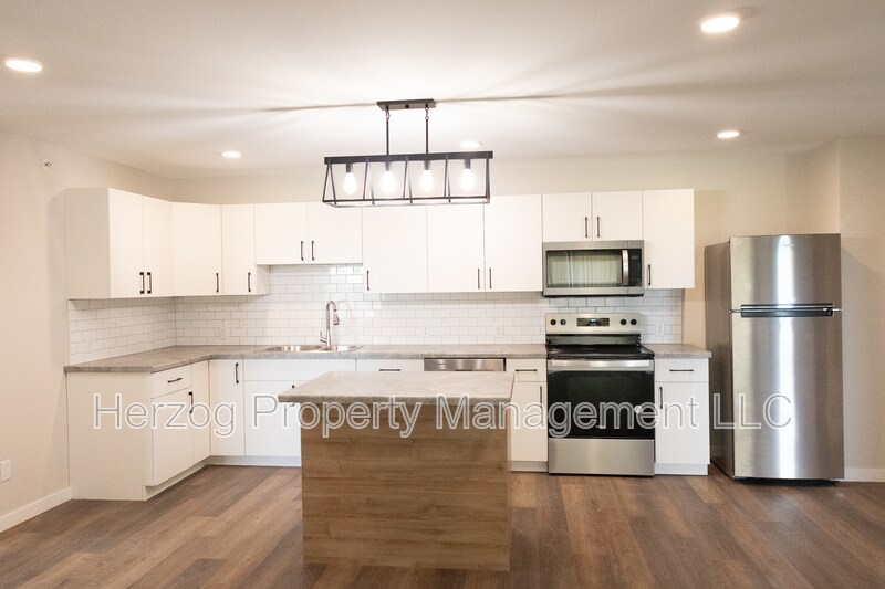 Foto principal - 1740 Willow St