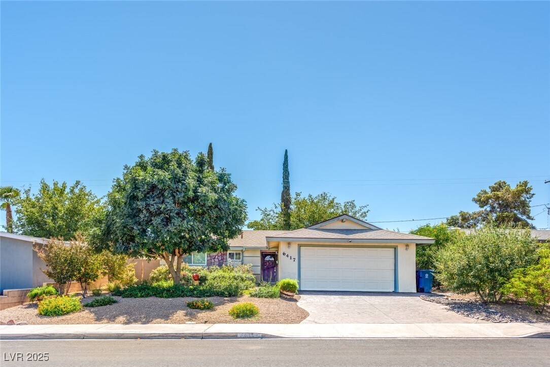 Foto principal - 6417 Bristol Way