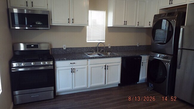 Foto del edificio - 508 W Baetz Blvd