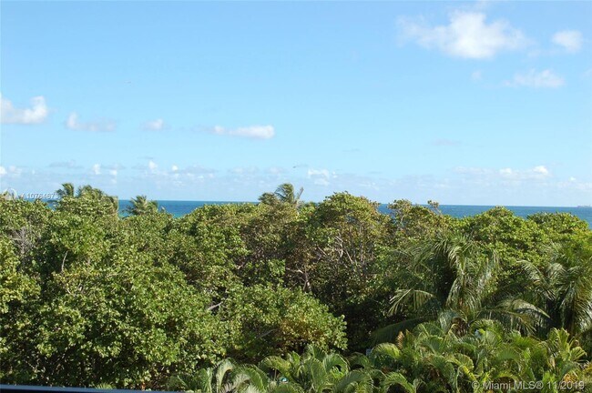 Building Photo - 4201 N Ocean Dr