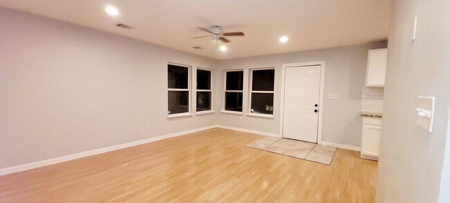Foto del edificio - 7608 E Magnolia, B