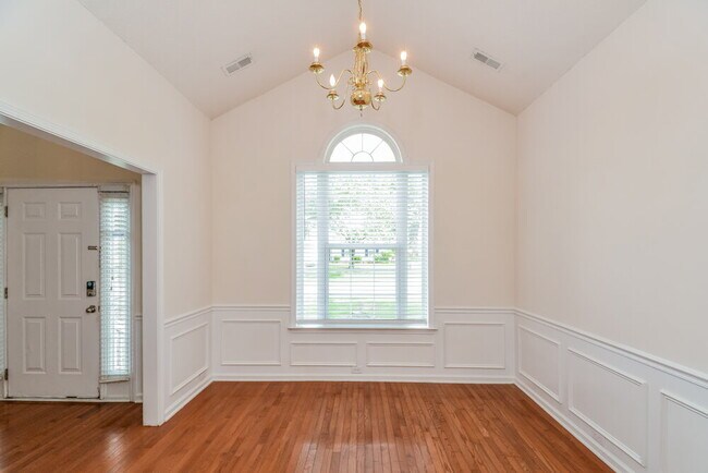 Foto del edificio - 3808 Toyon Dr