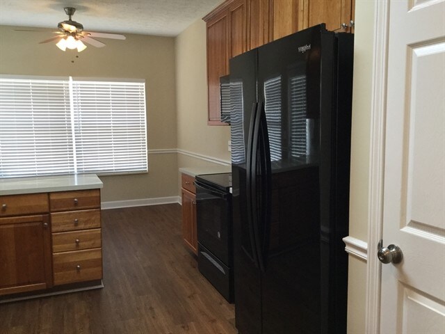 Building Photo - 2608 Welshcrest Dr