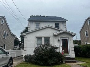 Building Photo - 105 Fordham St