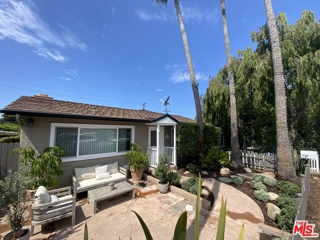 Primary Photo - 1485 Catalina St