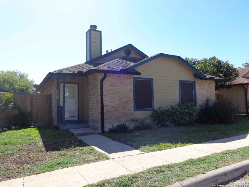 Primary Photo - 719 Garden Meadow Dr
