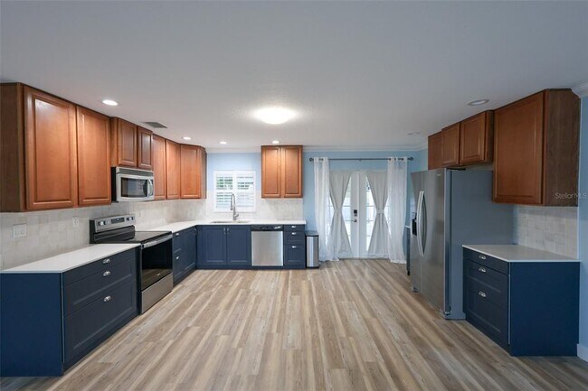 Building Photo - 2540 Elderberry Dr