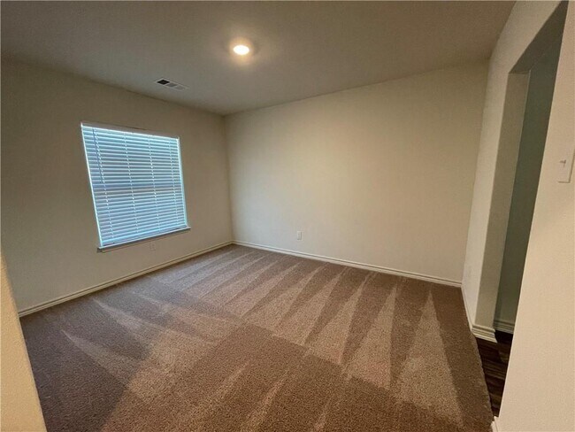 Foto del edificio - 104 Sunnymeade Ln