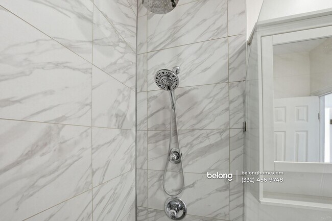 Foto del edificio - 202 E 93rd St