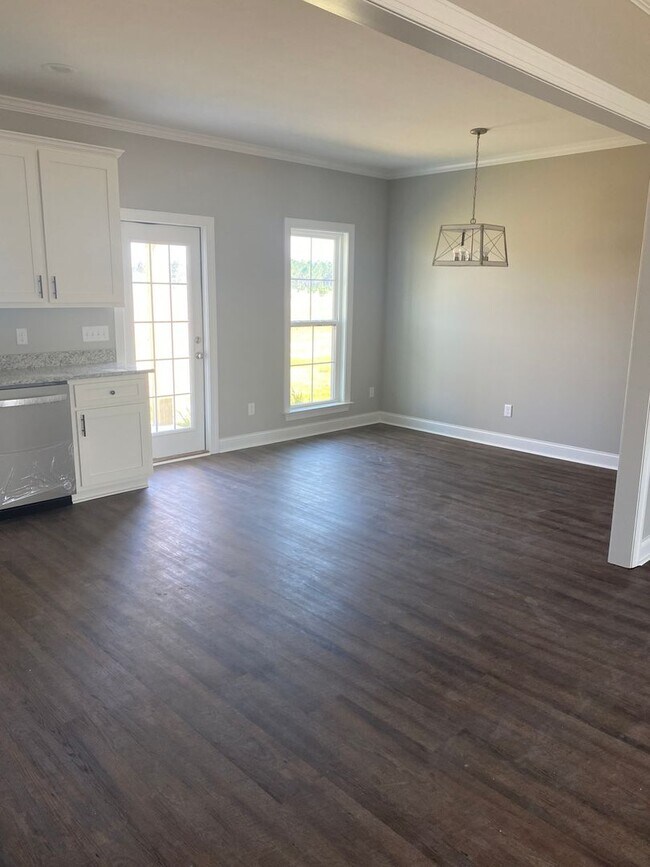 Foto del edificio - 127 Scarlet Wy