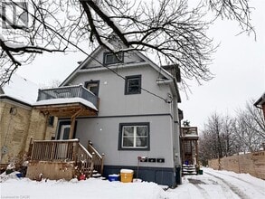 Building Photo - 25 Krug St