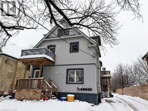 Building Photo - 25 Krug St