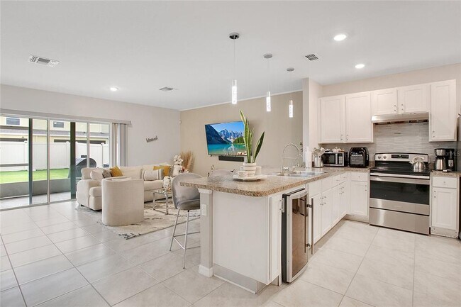 Building Photo - 9006 Pinales Wy