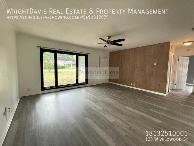 Building Photo - 123 Wildwood St