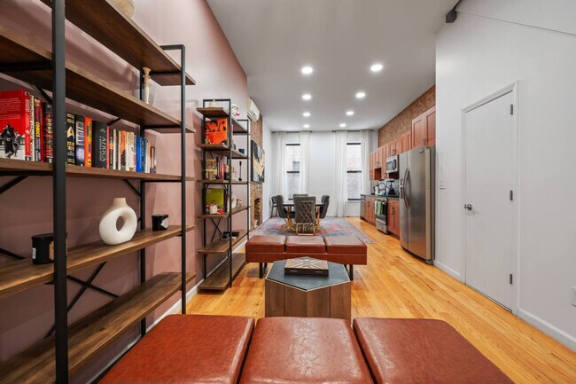 Foto del edificio - 285 Pleasant Ave