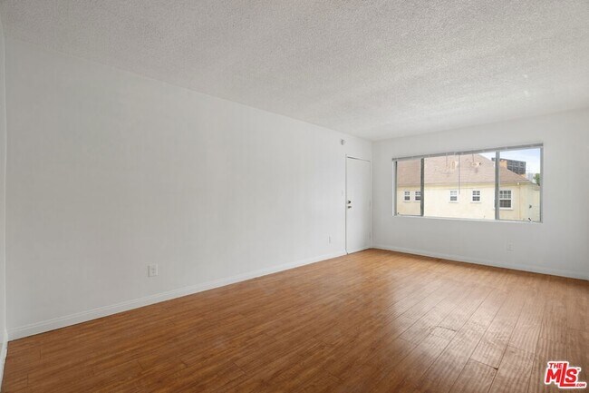 Foto del edificio - 6755 Yucca St