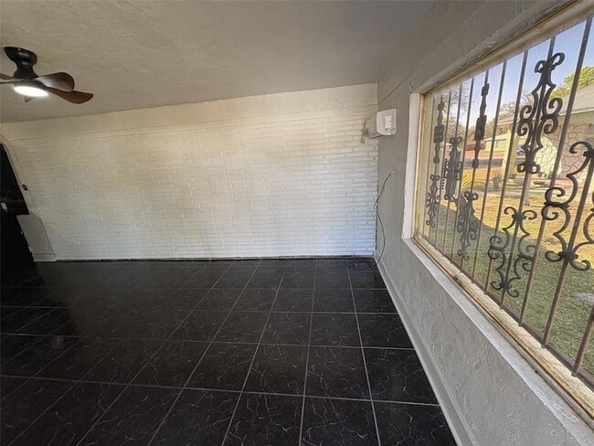 Building Photo - 1836 SW Harlem Cir