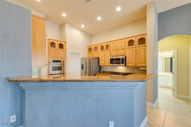 Building Photo - 2255 Double Tree Ave