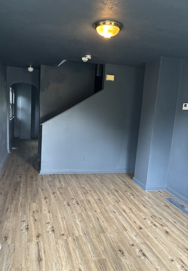 Foto del edificio - Section 8 Accepted, Cozy 4BR 1.5 BA Home