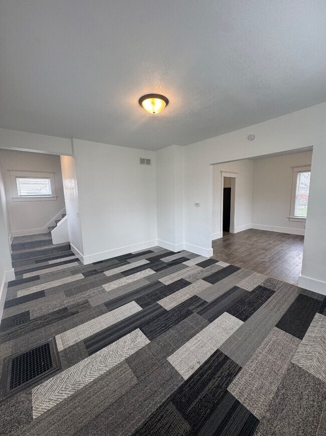 Foto del edificio - 1420 Okema St