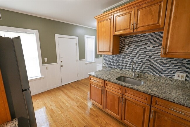 Photo - 129 Draper St Apartment