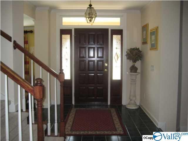 Building Photo - 2915 Honors Row SE