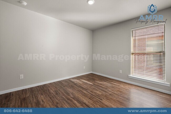 Building Photo - 2132 Kokomo Ave