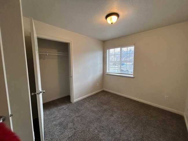 Foto del edificio - 3 Bedroom 2.5 Bathroom Condo-Pool-Clubhous...