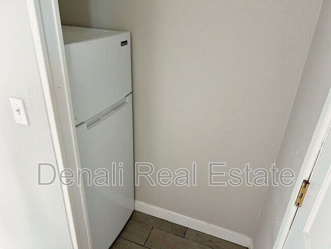 Foto del edificio - 6413 E Avalon St