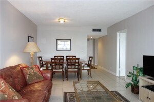 Foto del edificio - 3050 N Palm Aire Dr