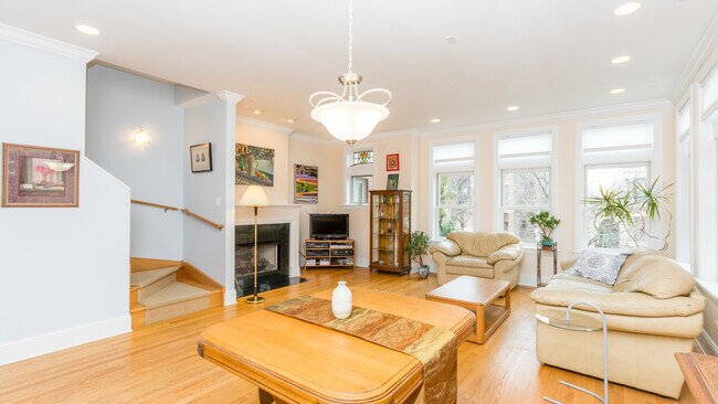 Foto del edificio - 4113 N Southport Ave